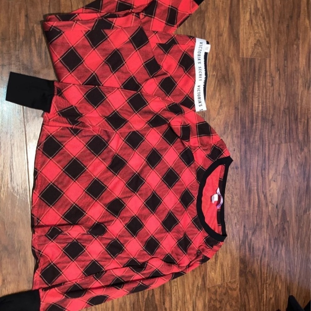 VS pajama set